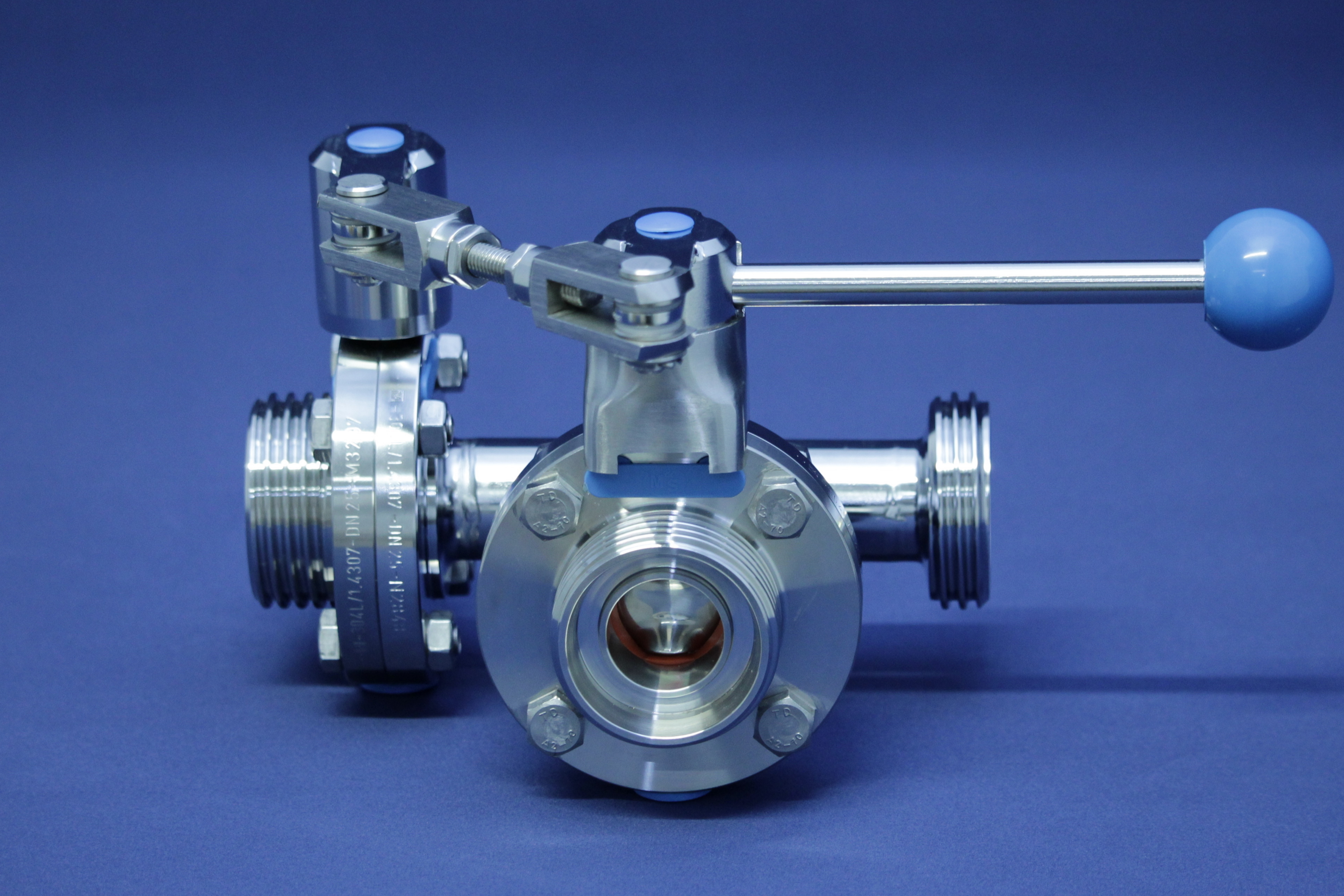 T-SV SV04 DA-GGG DN25 304 BL HB-ST VMQ KOMBI VENTIL IM DURCHGANG LINKS UND IM ABGANG, BETÄTIGUNG DER SCHALTKOMBINATION AM ABGANG(GESCHLOSSEN)