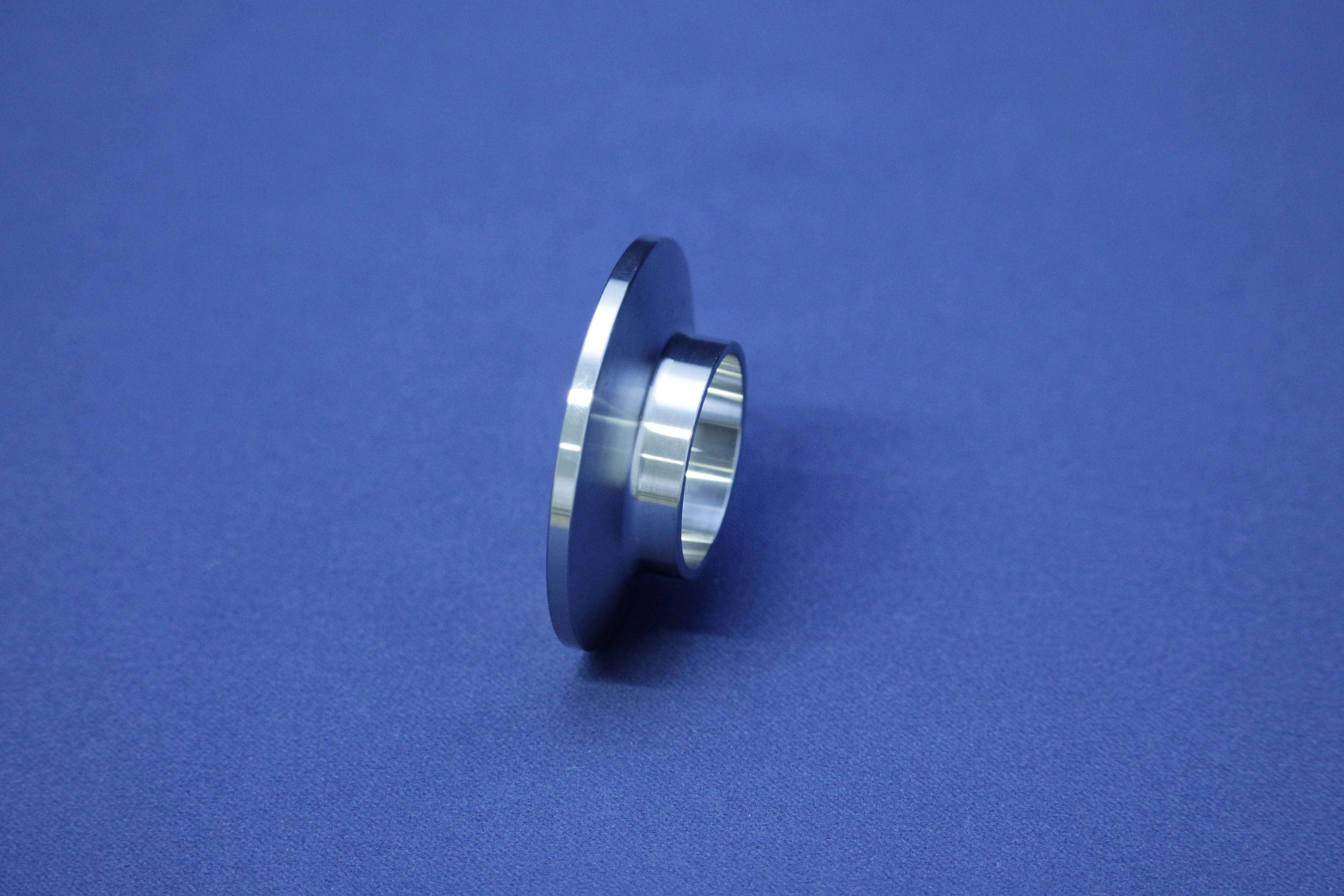 CLAMPSTUTZEN TC KURZ DN80 316L BL FLANSCH 106