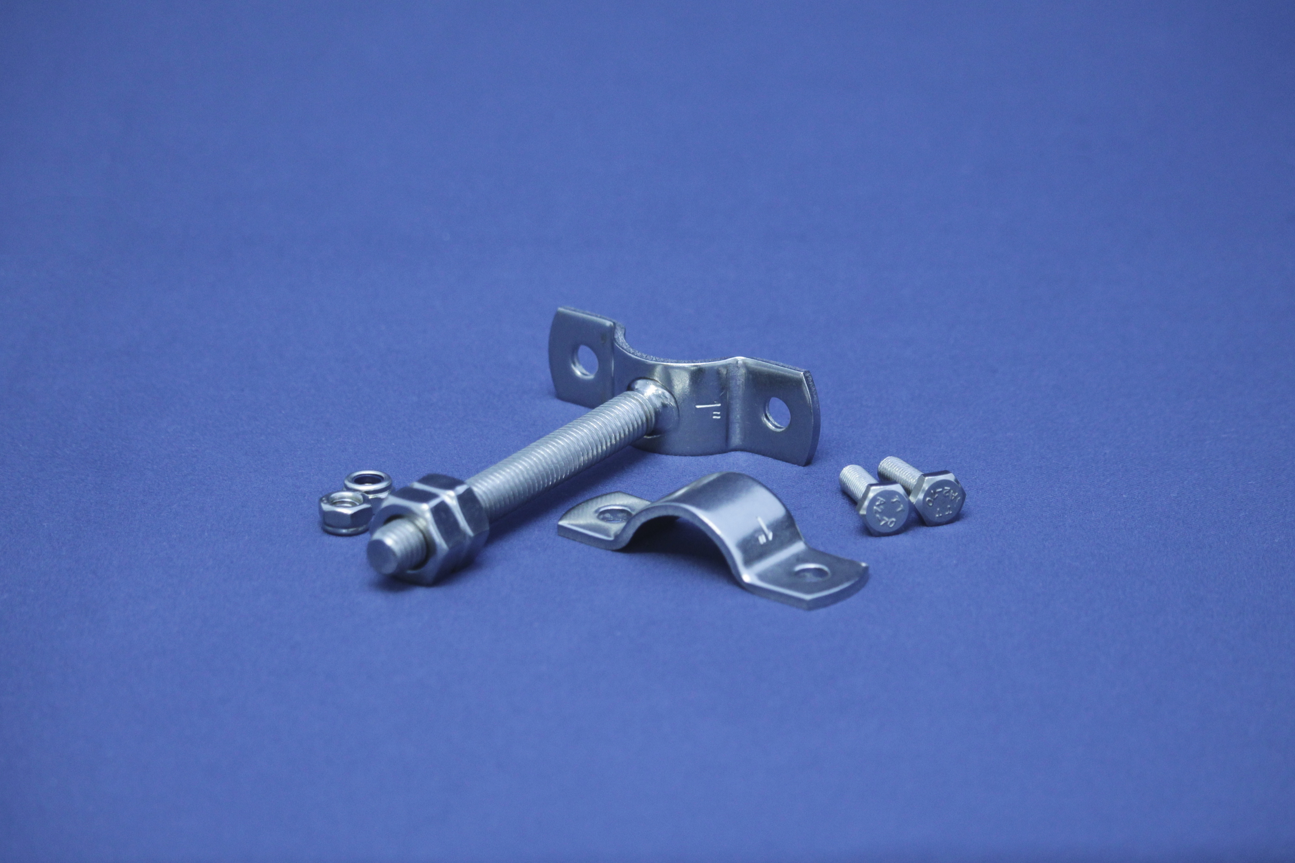 ROHRSCHELLE GEW. SCHAFT 2" 304 POL