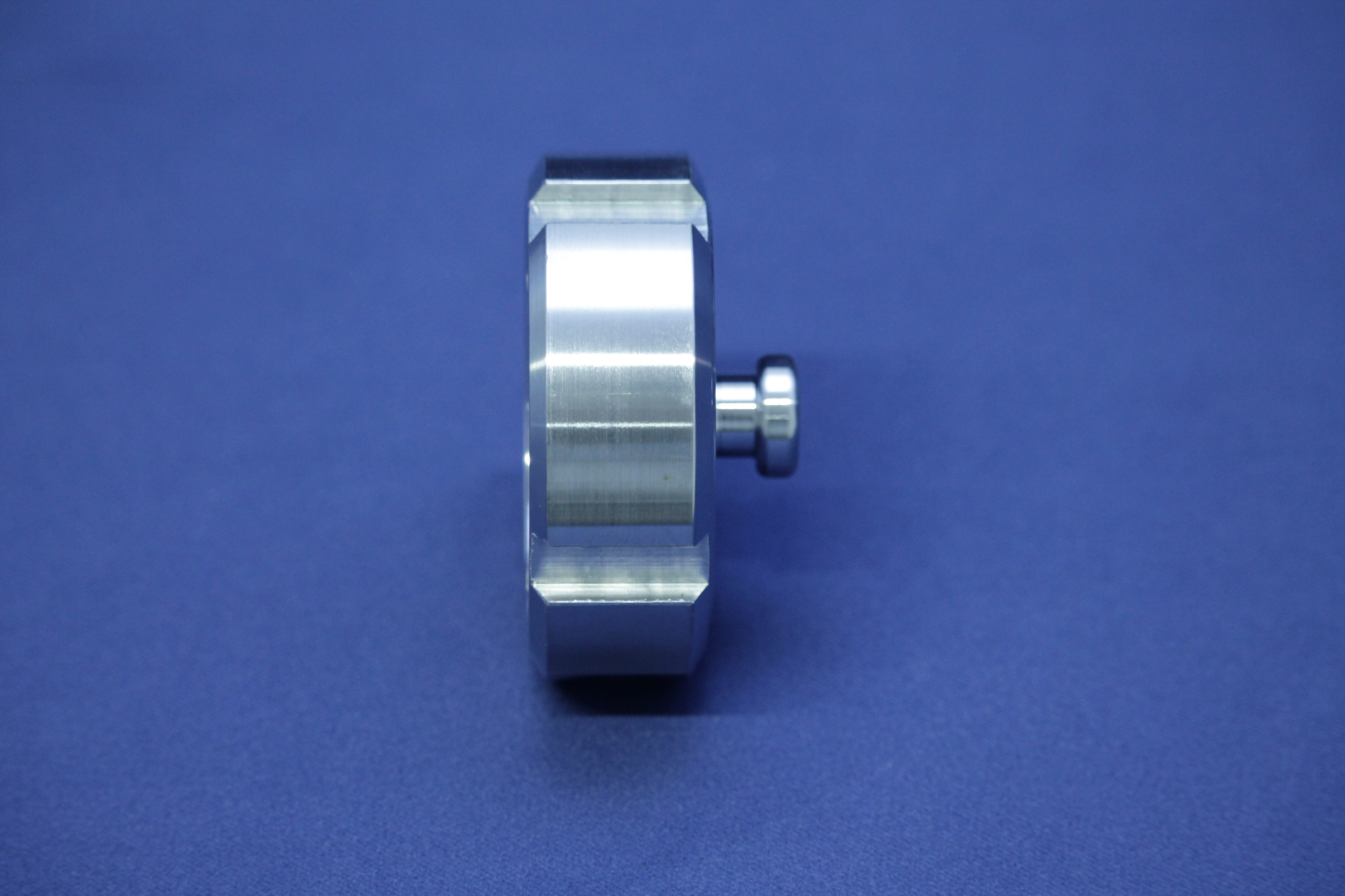 BLINDMUTTER DN10/17,2 304 BL MIT KNOPF