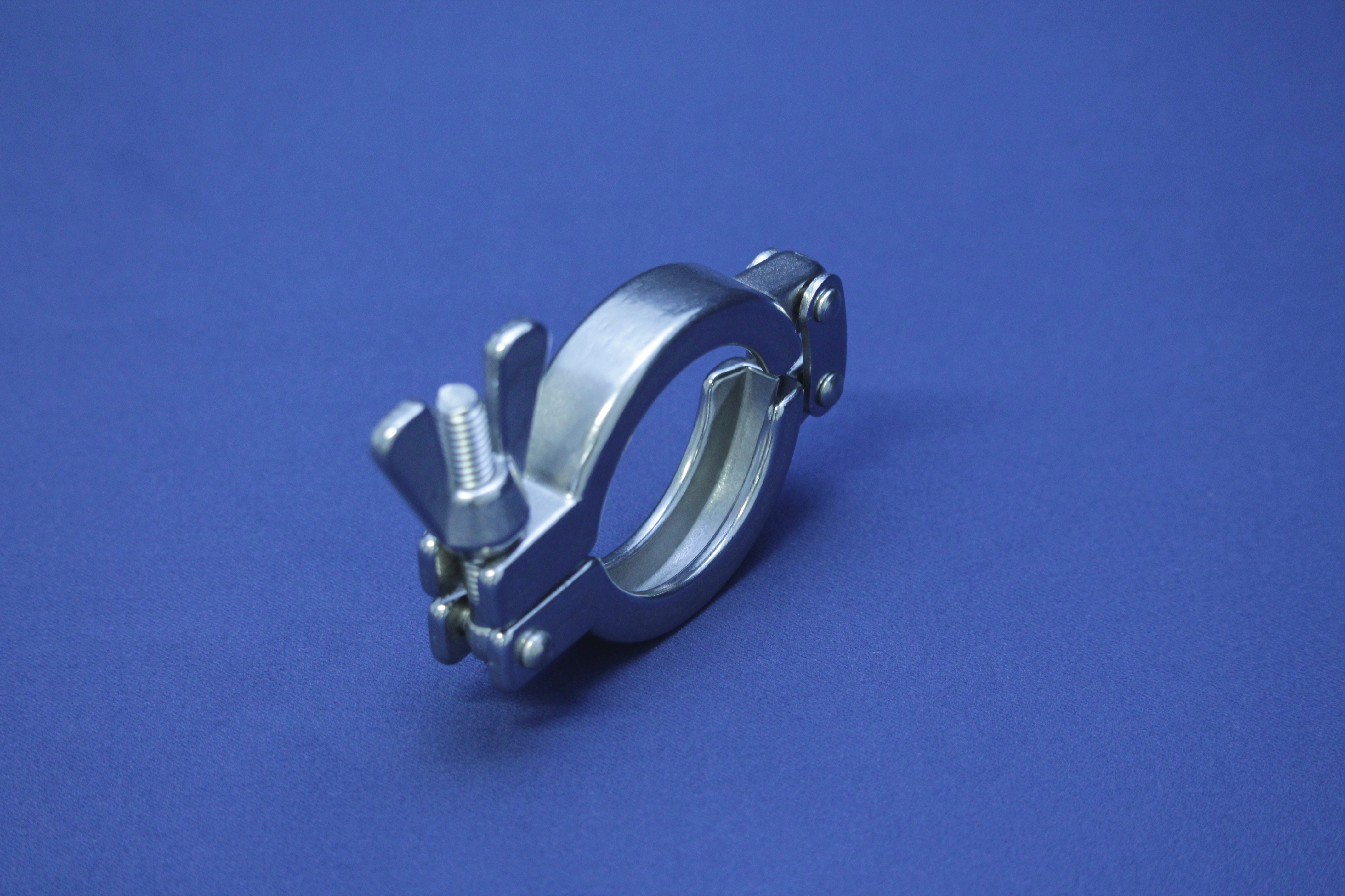 KLAMMER MASSIV 5" 304 POL TC144,4